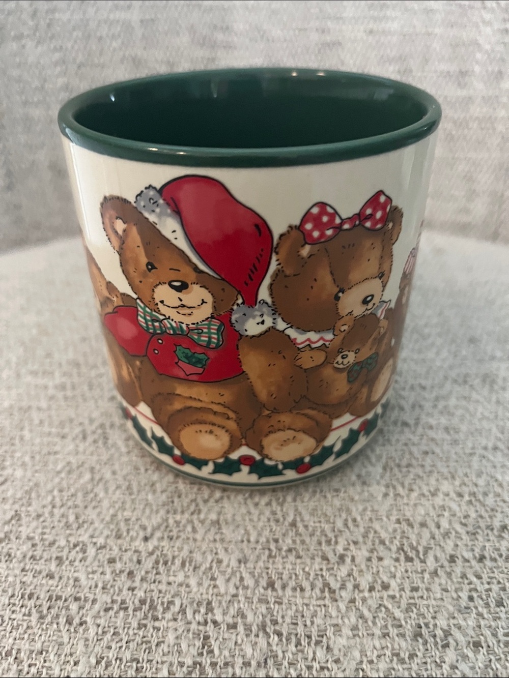 Vintage 1987 Potpourri Press teddy bear coffee coccus mug red green white Korea